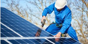 Installation Maintenance Panneaux Solaires Photovoltaïques à Sauveterre